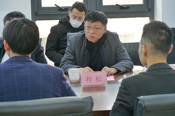 濟南市天橋區委韓偉書記一行蒞臨欣希安藥業調研指導